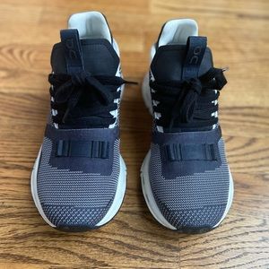 On Cloud Cloudnova Shoes